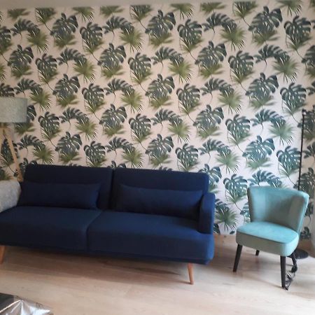 Une Evidence Tendance Et Design Ornans Buitenkant foto