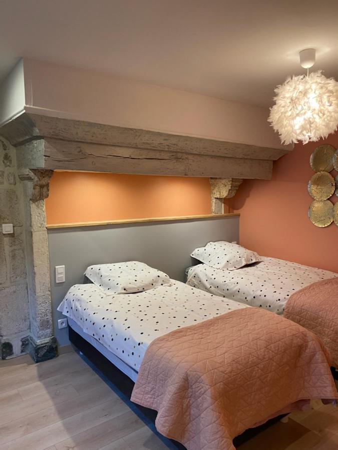 Une Evidence Tendance Et Design Ornans Buitenkant foto